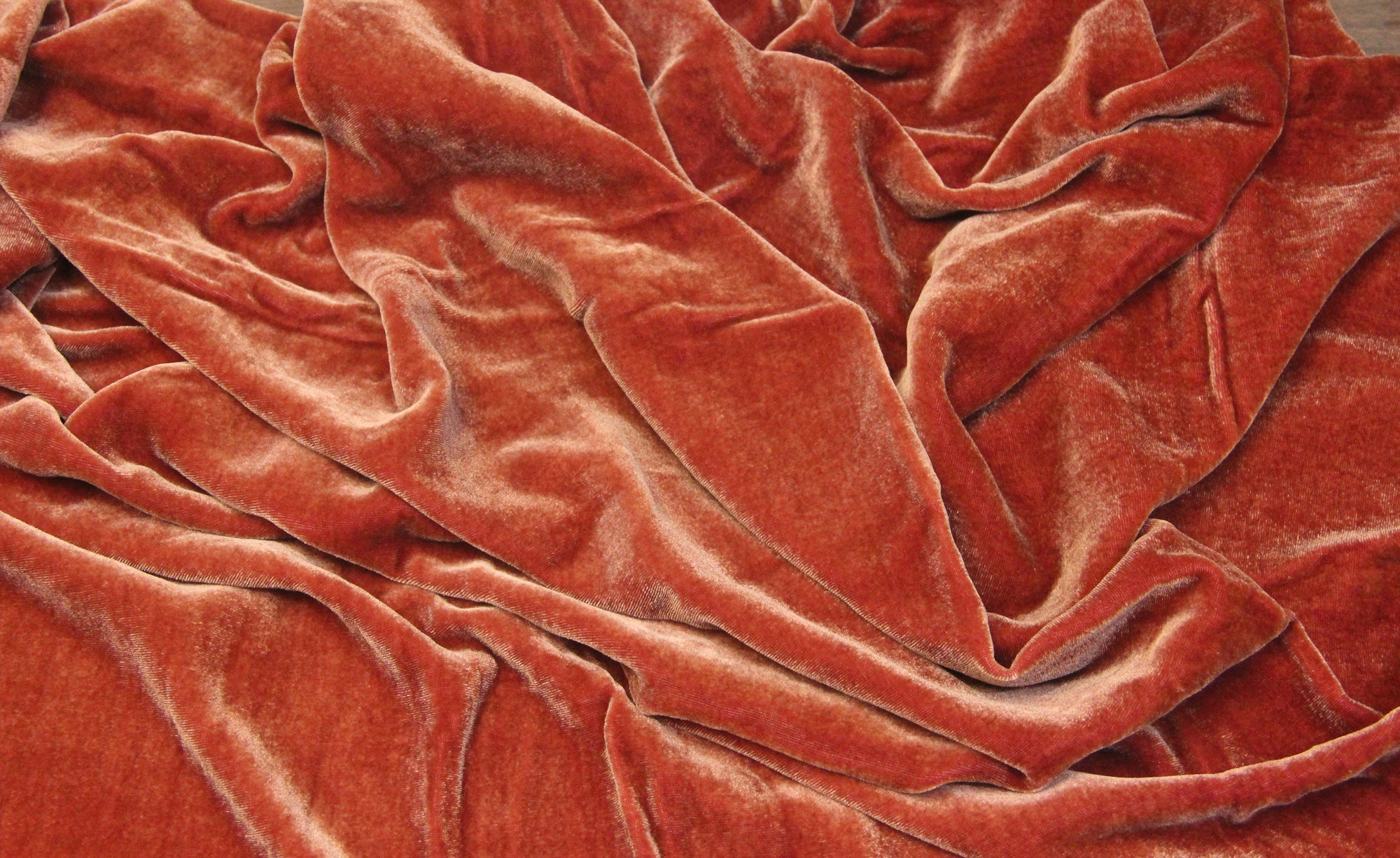 Luxury Silk Velvet Fabric by the Yard/meter/custom Size, Natural Silk Velvet  Retail/wholesale, Silk and Rayon Velvet Fabric 